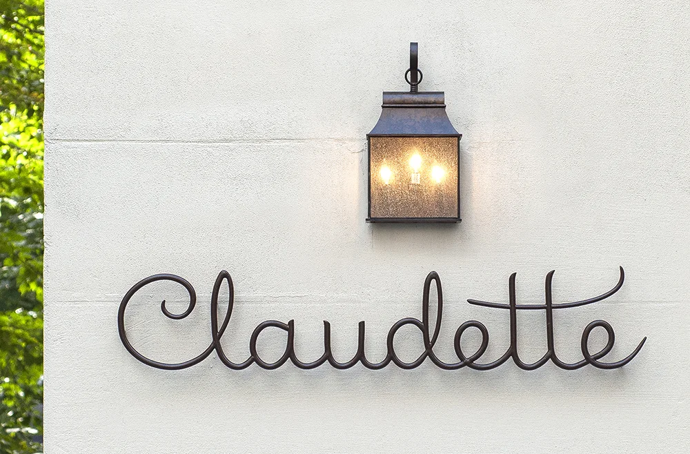 Claudette restaurant sign
